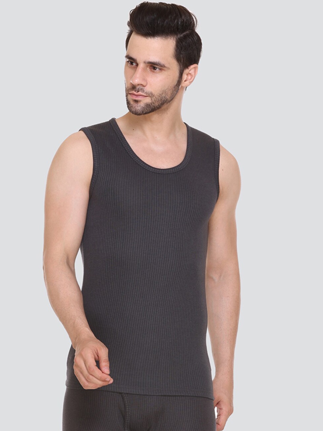 Aerowarm Men Charcoal Black Solid Thermal Tops