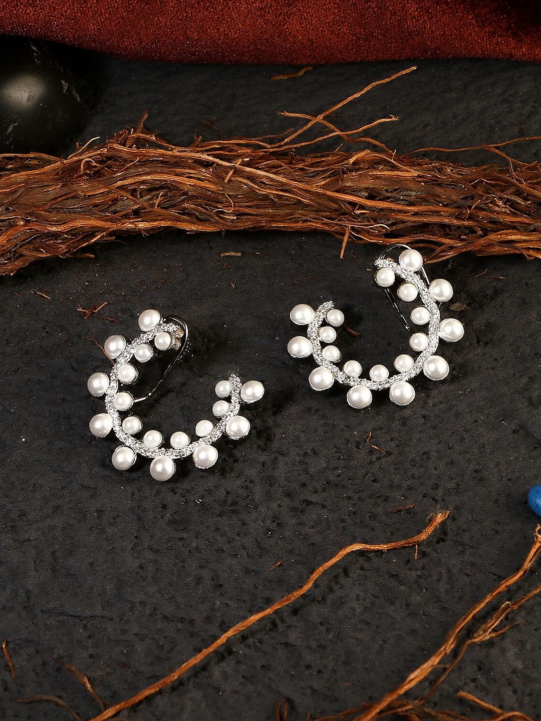 Adwitiya Collection Rhodium-Plated & White Pearl Studded Half Hoop Earring, Silver
Adwitiya Collection Rhodium-Plated & White Pearl Studded Half Hoop Earring, Silver