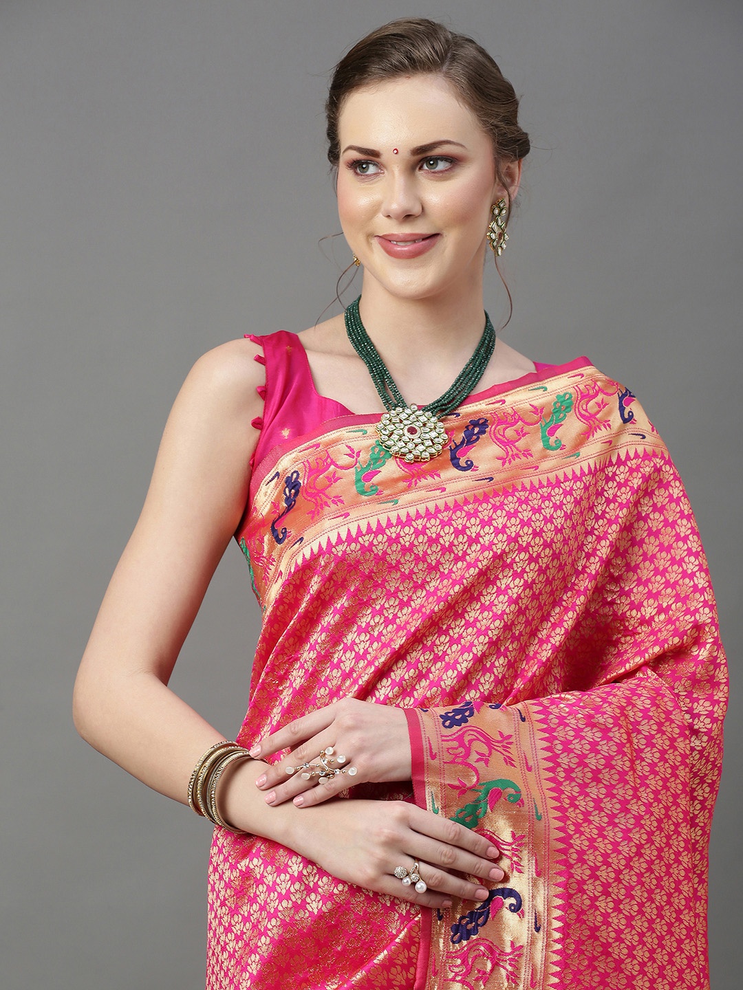 Mitera Women Pink & Gold Woven Design Zari Silk Blend Paithani Saree With Matching Blouse
Mitera Women Pink & Gold Woven Design Zari Silk Blend Paithani Saree With Matching Blouse