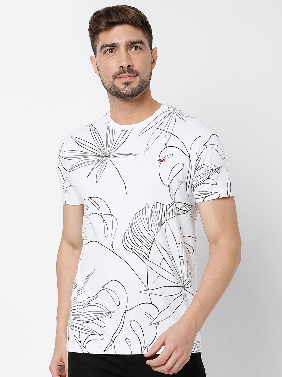 Mufti Plus Size Men White & Black Floral Printed Tropical Slim Fit Pure Cotton T-shirt
Mufti Plus Size Men White & Black Floral Printed Tropical Slim Fit Pure Cotton T-shirt