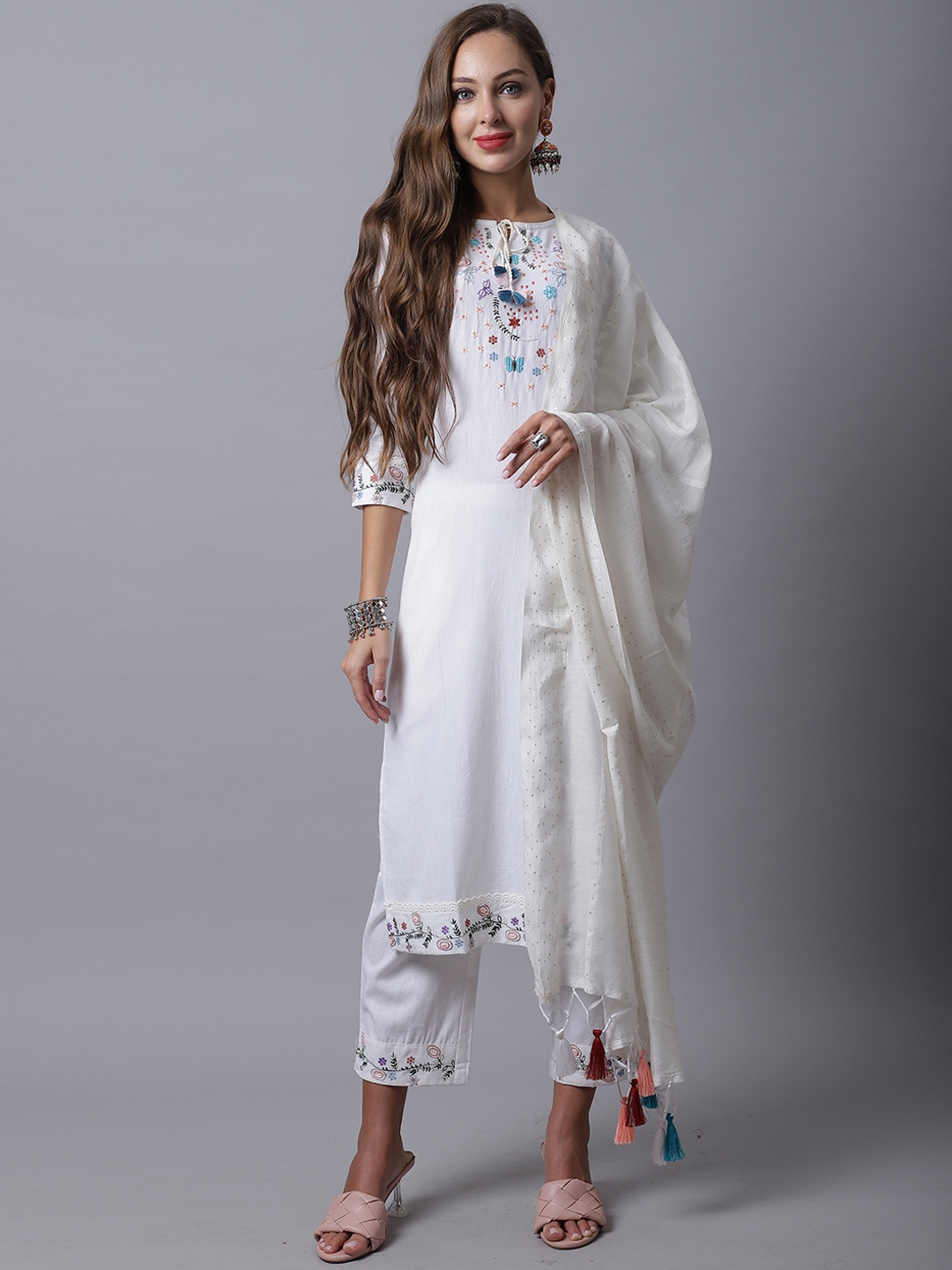 Rajnandini Women Floral Embroidered Pure Cotton Kurta with Trousers & With Dupatta, Off white
Rajnandini Women Floral Embroidered Pure Cotton Kurta with Trousers & With Dupatta, Off white