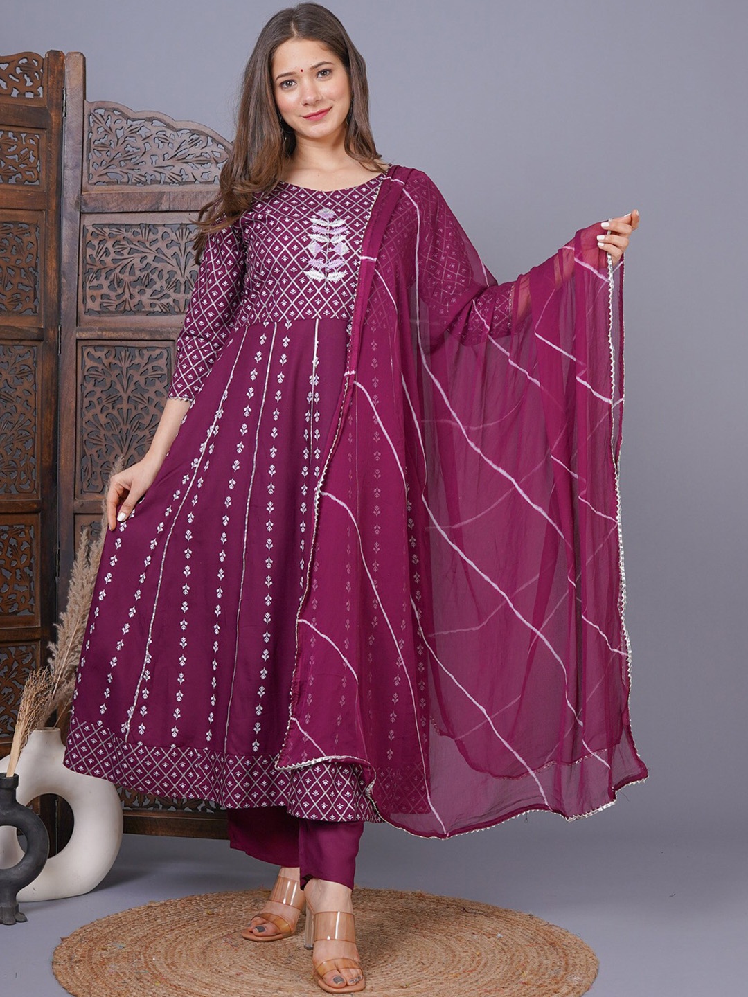 SINGNI Women Floral Yoke Design Panelled Thread Work Kurta with Trouser & Dupatta, Purple
SINGNI Women Floral Yoke Design Panelled Thread Work Kurta with Trouser & Dupatta, Purple
