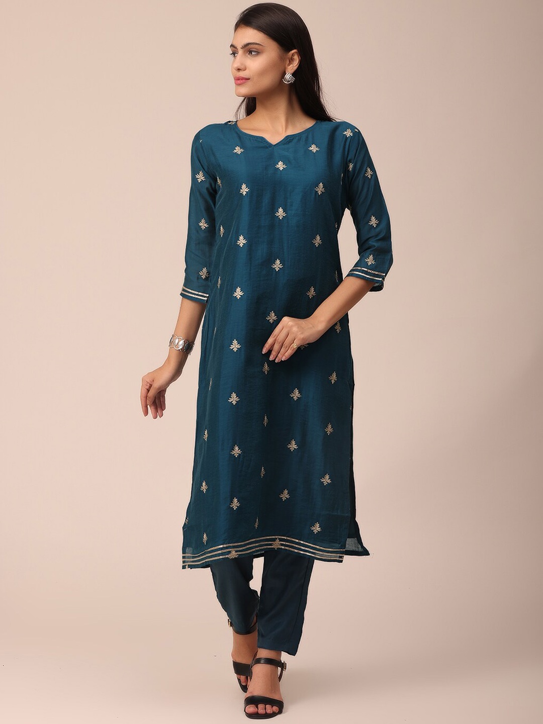 NAYRA Women Navy Blue Ethnic Motifs Embroidered Thread Work Pure Silk Kurta with Trousers
NAYRA Women Navy Blue Ethnic Motifs Embroidered Thread Work Pure Silk Kurta with Trousers