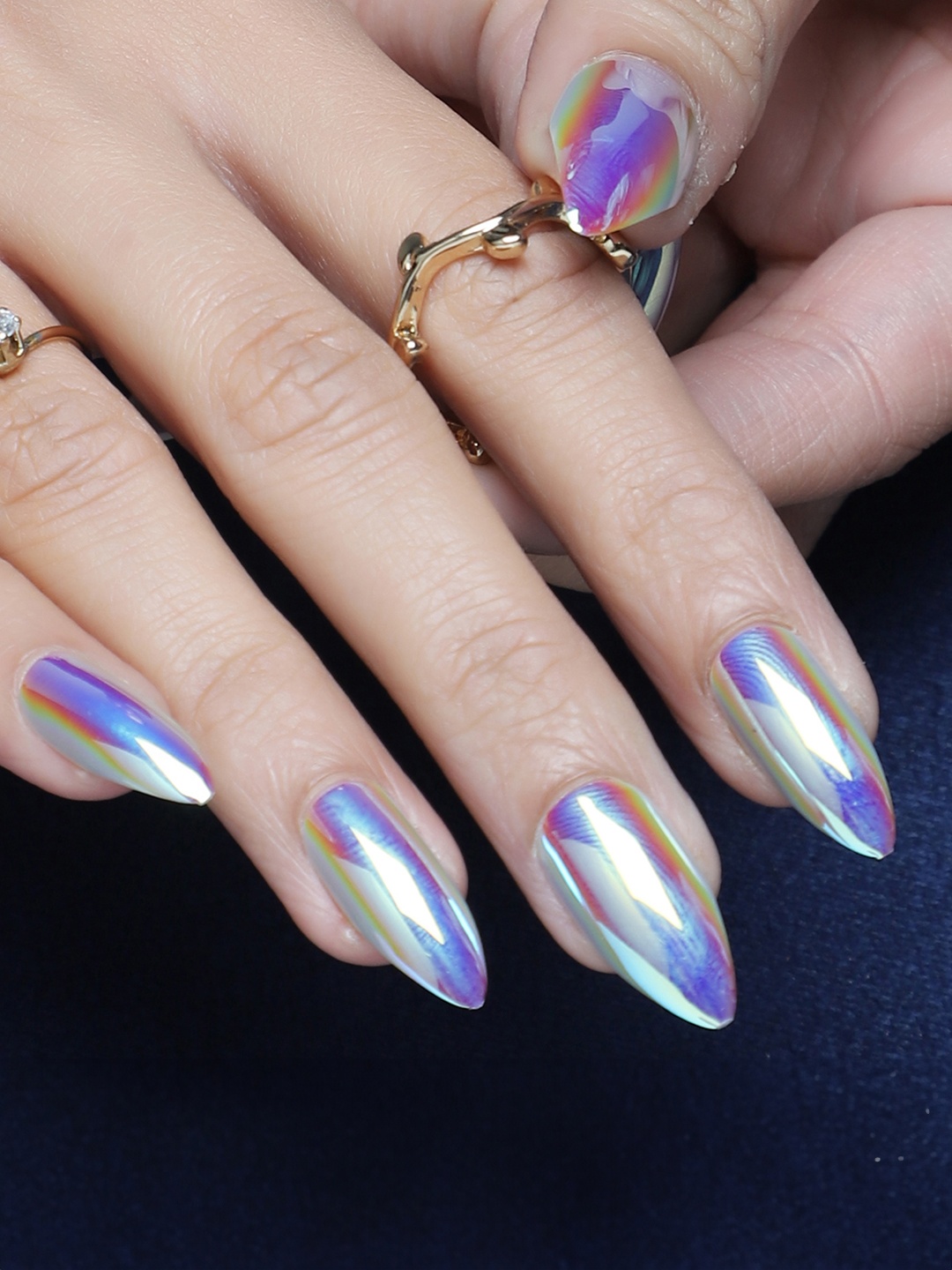 LICK 12 Pcs Chromatic Almond Shaped Reusable Press On Nail Extension - Metallic Purple
LICK 12 Pcs Chromatic Almond Shaped Reusable Press On Nail Extension - Metallic Purple