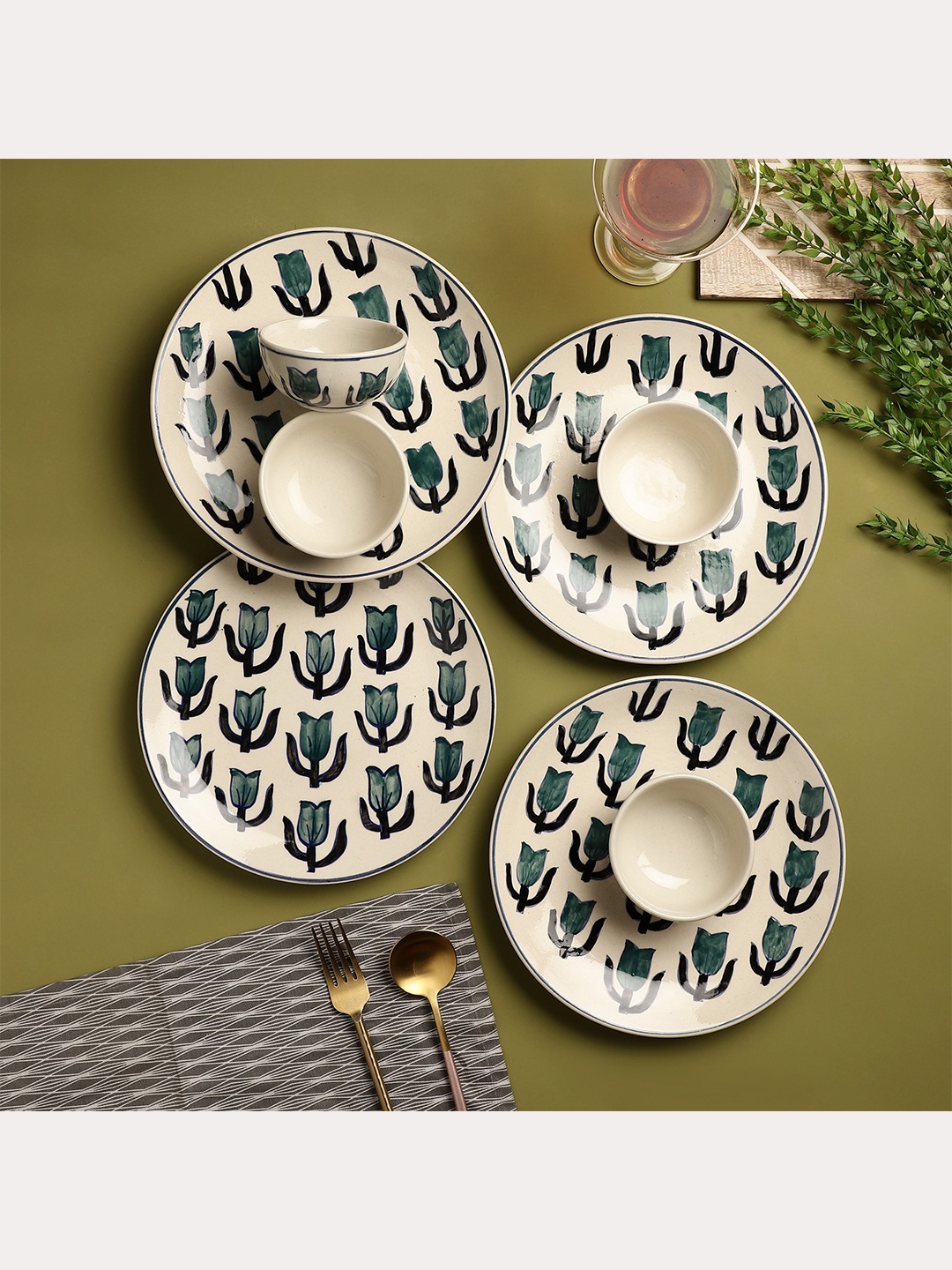 The Decor Mart White & Blue 8 Pieces of Dishwasher Safe Printed Ceramic Glossy Dinner Set
The Decor Mart White & Blue 8 Pieces of Dishwasher Safe Printed Ceramic Glossy Dinner Set