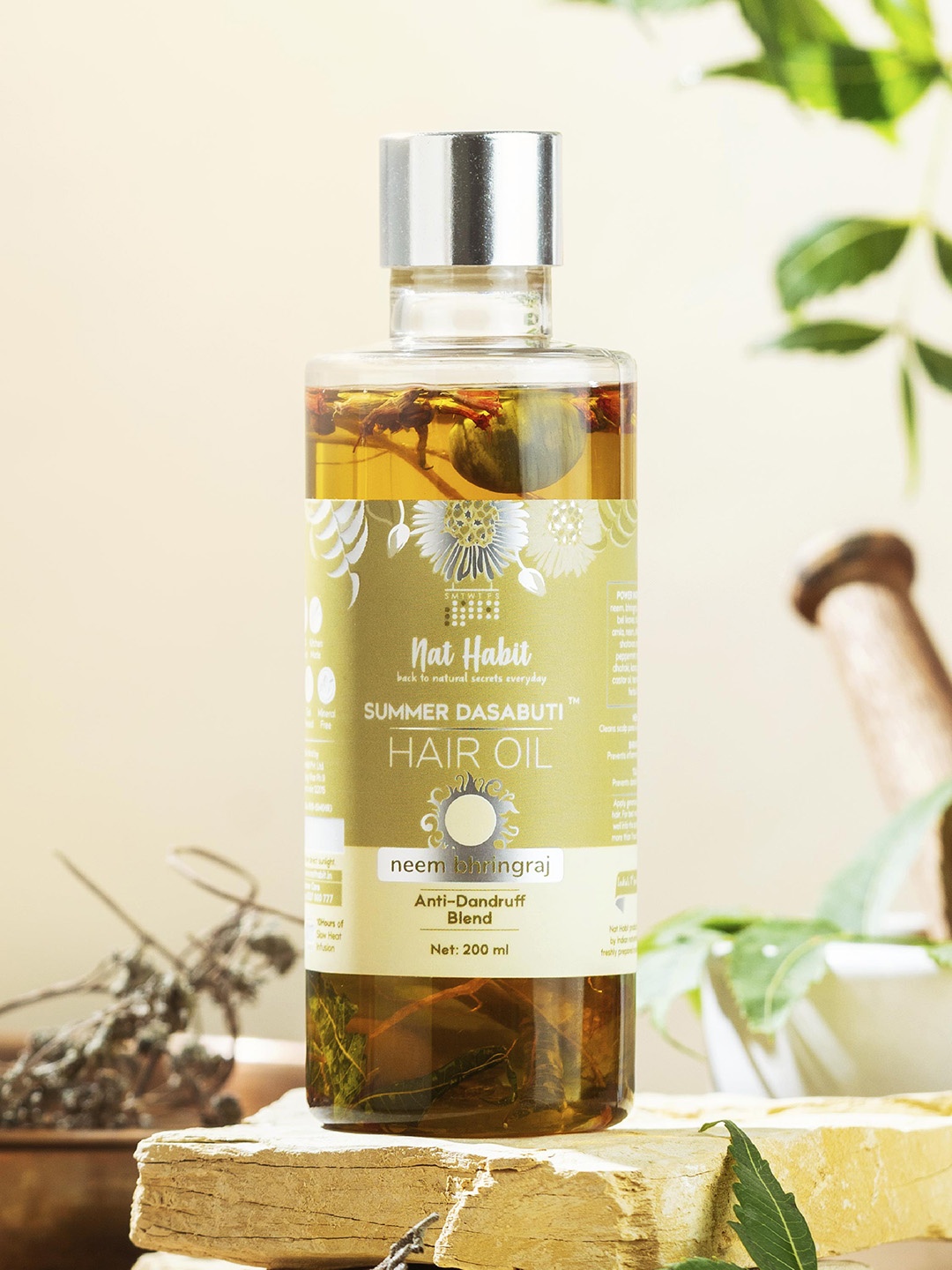 Nat Habit Neem Bhringraj Summer Dasabuti Hair Oil For Anti-Dandruff Blend - 200ml, Beige
Nat Habit Neem Bhringraj Summer Dasabuti Hair Oil For Anti-Dandruff Blend - 200ml, Beige