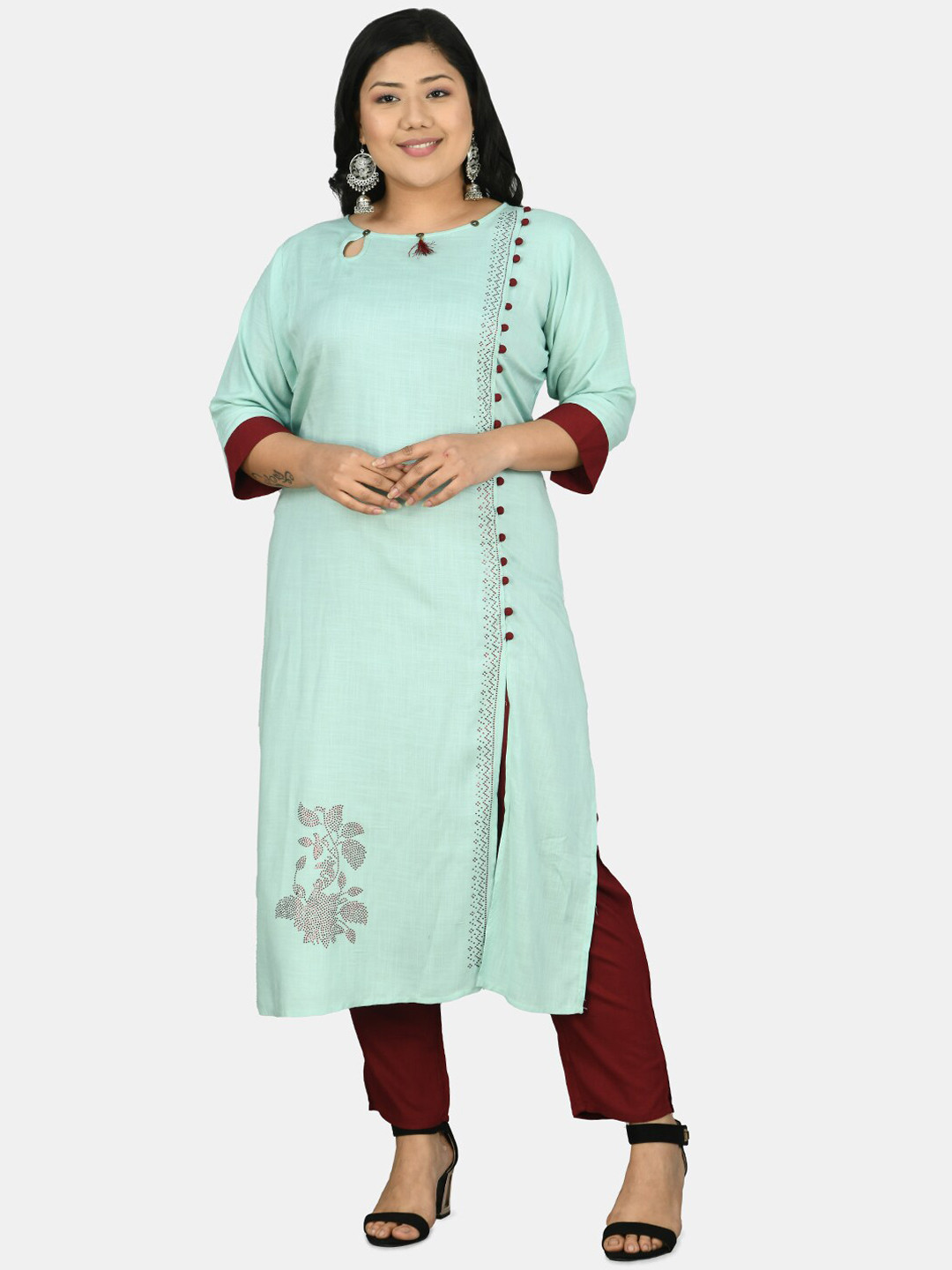 PrettyPlus by Desinoor com Women Sea Green Floral Beads and Stones Kurta with Trousers
PrettyPlus by Desinoor com Women Sea Green Floral Beads and Stones Kurta with Trousers