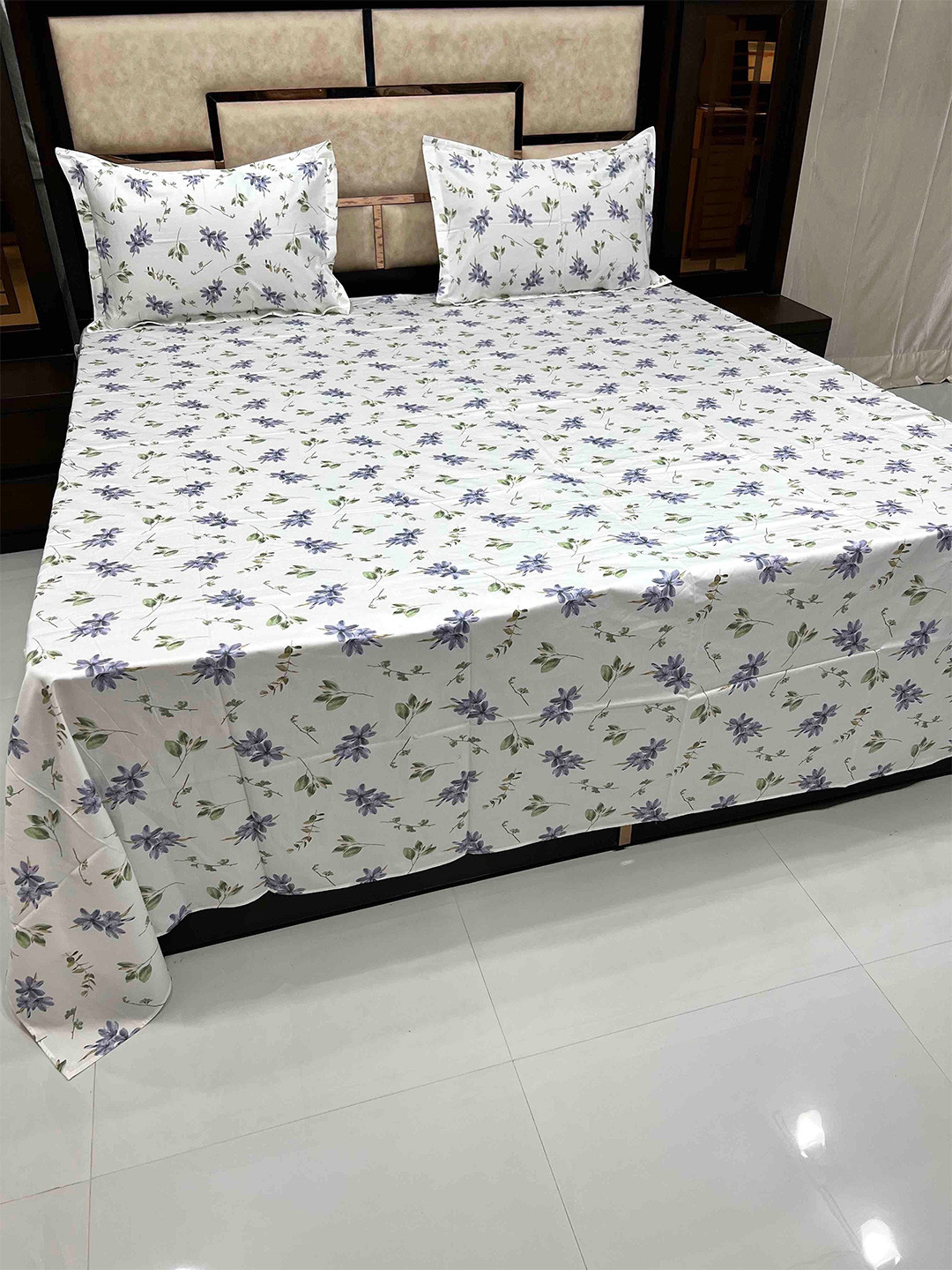 Pure Decor Floral Printed 500TC Superfine Pure Cotton King Bedsheet with 2 Pillow Covers, White
Pure Decor Floral Printed 500TC Superfine Pure Cotton King Bedsheet with 2 Pillow Covers, White