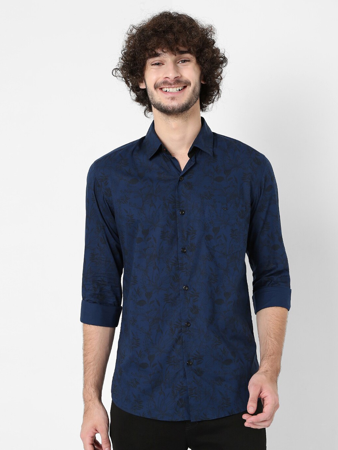 Mufti Men Plus Size Classic Floral Printed Slim Fit Pure Cotton Casual Shirt, Navy blue
Mufti Men Plus Size Classic Floral Printed Slim Fit Pure Cotton Casual Shirt, Navy blue