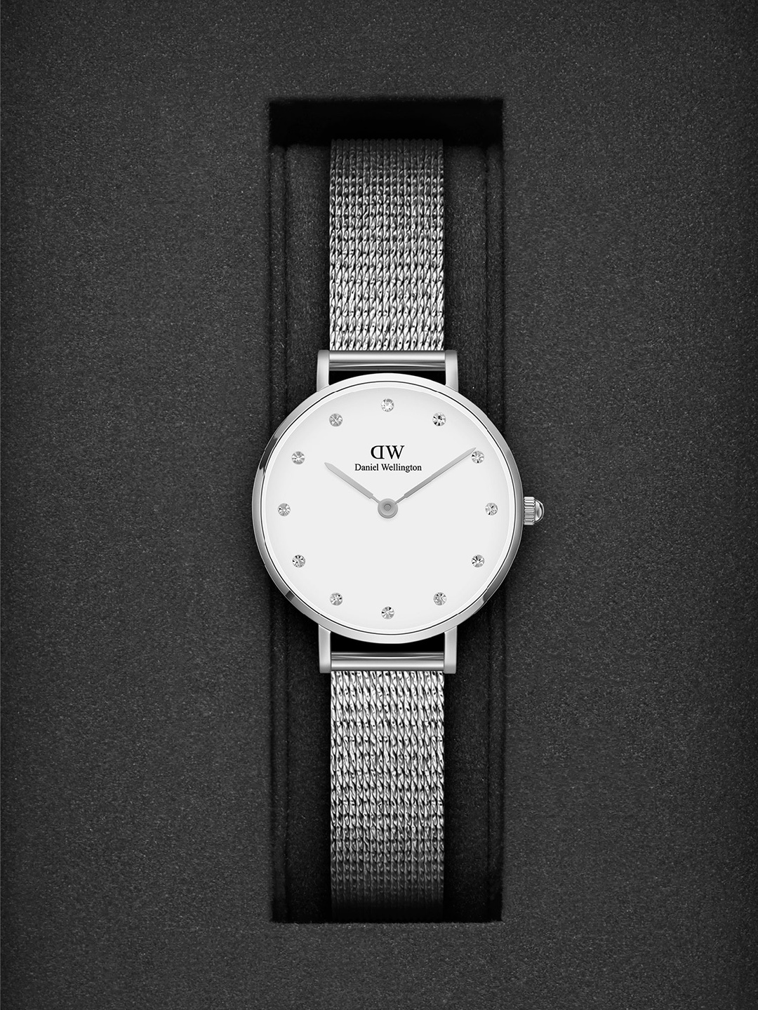 Daniel Wellington Women White Embellished Dial & Silver Toned Stainless Steel Bracelet Style Straps Analogue Watch
Daniel Wellington Women White Embellished Dial & Silver Toned Stainless Steel Bracelet Style Straps Analogue Watch