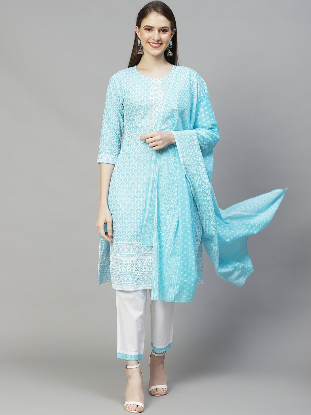 FASHOR Women Turquoise Blue Ethnic Motifs Embroidered Chikankari Pure Cotton Kurta Set
FASHOR Women Turquoise Blue Ethnic Motifs Embroidered Chikankari Pure Cotton Kurta Set