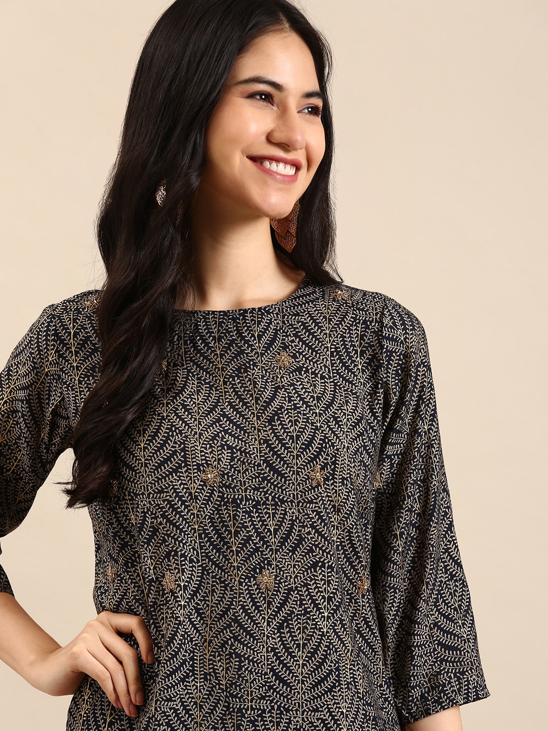 SHOWOFF Women Navy Blue Ethnic Motifs Printed Zardozi Chanderi Cotton Kurta with Palazzos
SHOWOFF Women Navy Blue Ethnic Motifs Printed Zardozi Chanderi Cotton Kurta with Palazzos