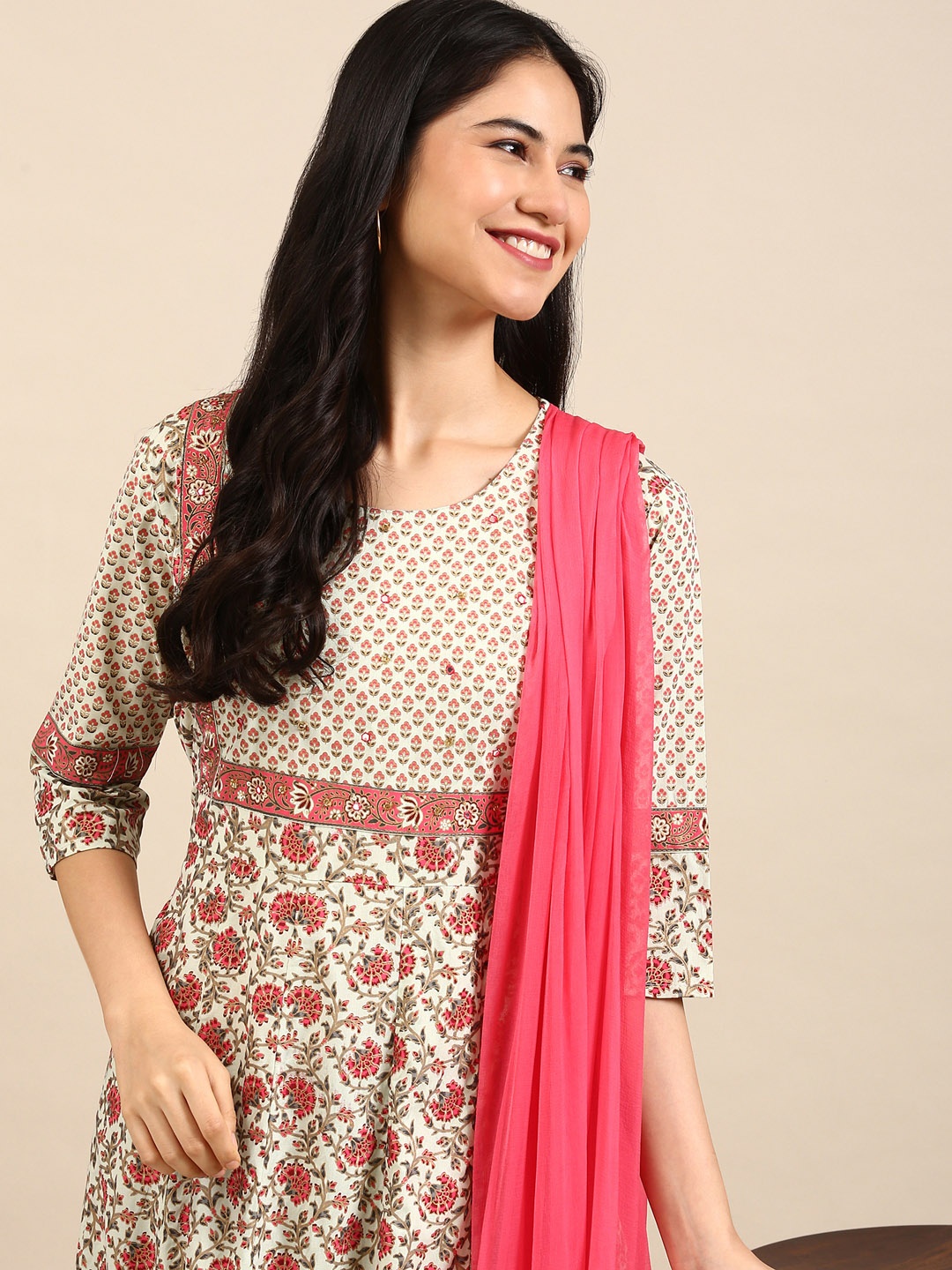 SHOWOFF Women Off White Floral Printed Empire Mirror Work Pure Cotton Kurta with Trousers & With Dupatta
SHOWOFF Women Off White Floral Printed Empire Mirror Work Pure Cotton Kurta with Trousers & With Dupatta