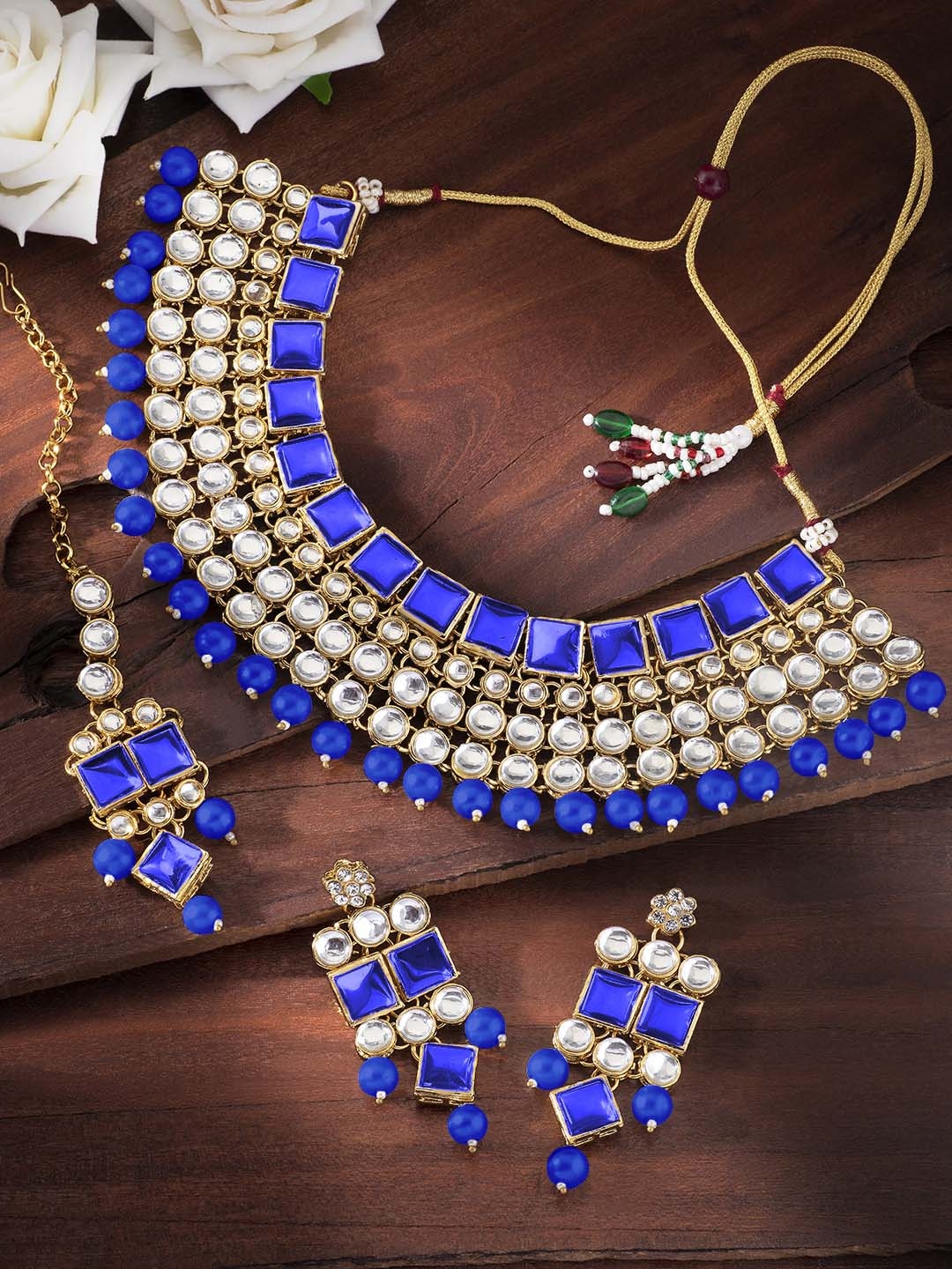 Peora Blue Traditional Gold-Plated Kundan Stone Studded Choker Necklace Jewellery Set
Peora Blue Traditional Gold-Plated Kundan Stone Studded Choker Necklace Jewellery Set