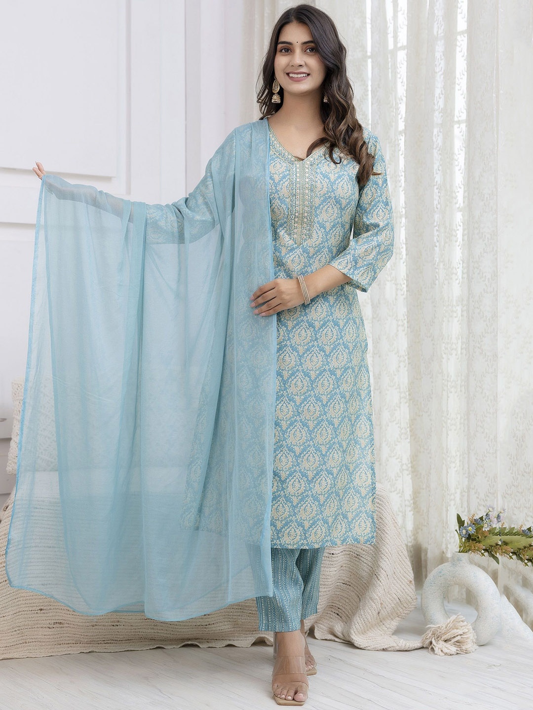 Charu Floral Printed Thread Work Straight Kurta With Trousers & Dupatta, Sea green
Charu Floral Printed Thread Work Straight Kurta With Trousers & Dupatta, Sea green