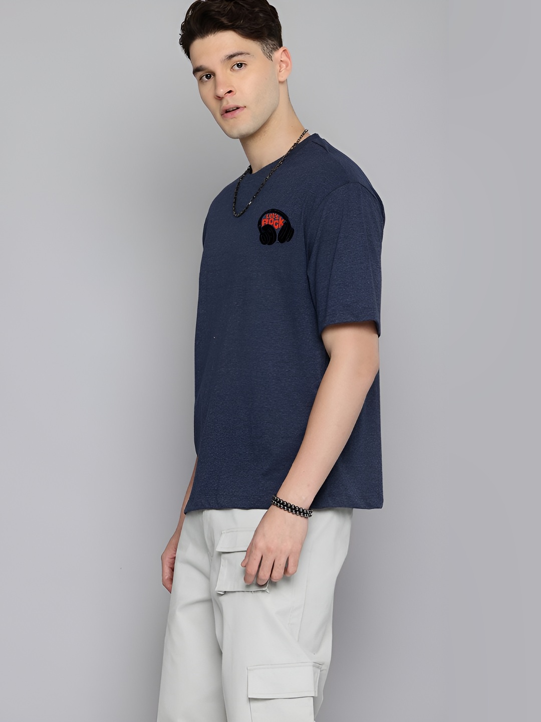 The Roadster Lifestyle Co. Men Graphic Printed Round Neck Cotton Oversized T-shirt, Navy blue
The Roadster Lifestyle Co. Men Graphic Printed Round Neck Cotton Oversized T-shirt, Navy blue