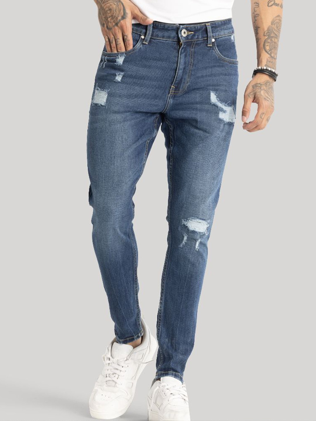 Snitch Men Narrow Skinny Fit Mid-Rise Mildly Distressed Light Fade Stretchable Jeans, Blue
Snitch Men Narrow Skinny Fit Mid-Rise Mildly Distressed Light Fade Stretchable Jeans, Blue