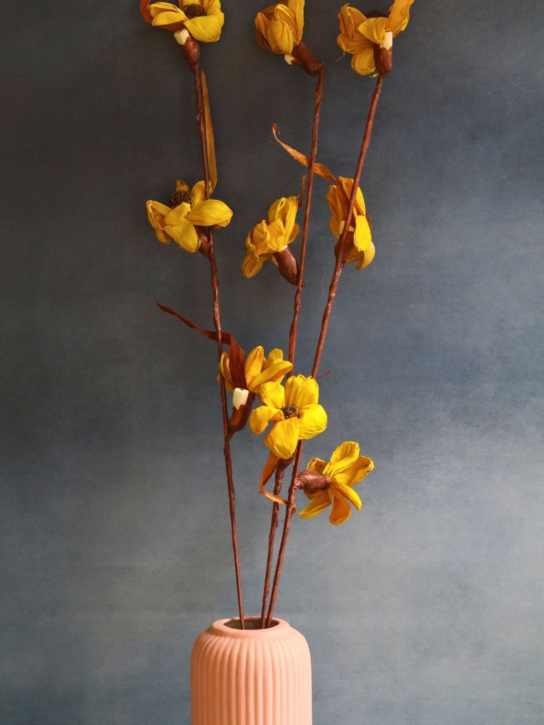 WEAVING HOMES Yellow & Brown Sunflower Flower Bunch 
WEAVING HOMES Yellow & Brown Sunflower Flower Bunch