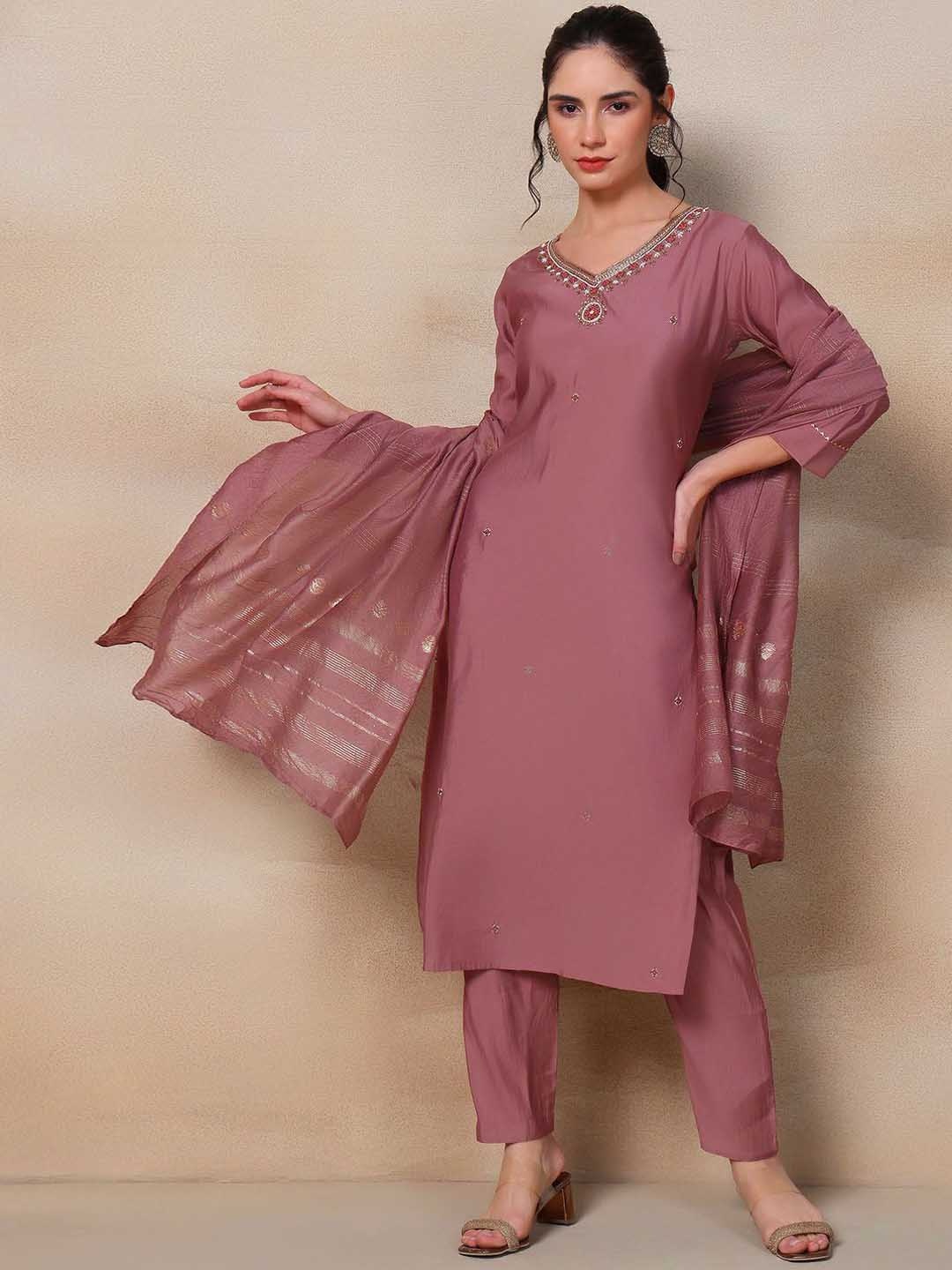 Rang by Indya Women Ethnic Motifs Yoke Design Regular Thread Work Kurta with Trousers & With Dupatta, Pink
Rang by Indya Women Ethnic Motifs Yoke Design Regular Thread Work Kurta with Trousers & With Dupatta, Pink