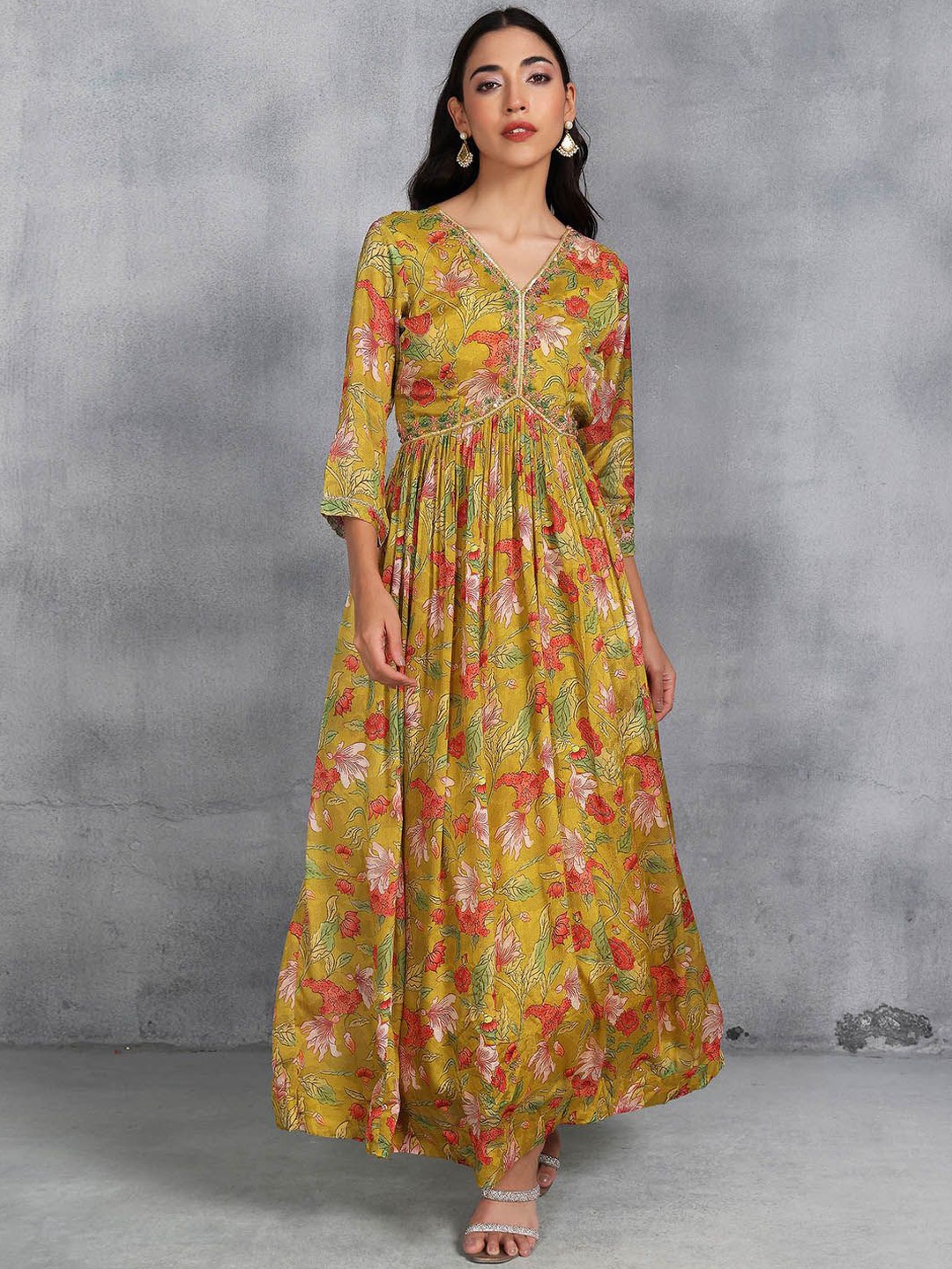 Rang by Indya Women Floral Yoke Design Flared Sleeves Sequinned Anarkali Kurta, Yellow
Rang by Indya Women Floral Yoke Design Flared Sleeves Sequinned Anarkali Kurta, Yellow