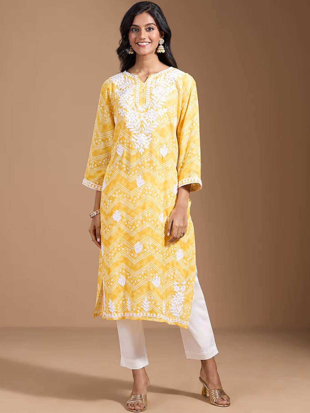 Ode by House of Pataudi Women Geometric Embroidered Flared Sleeves Chikankari Kurta, Yellow
Ode by House of Pataudi Women Geometric Embroidered Flared Sleeves Chikankari Kurta, Yellow