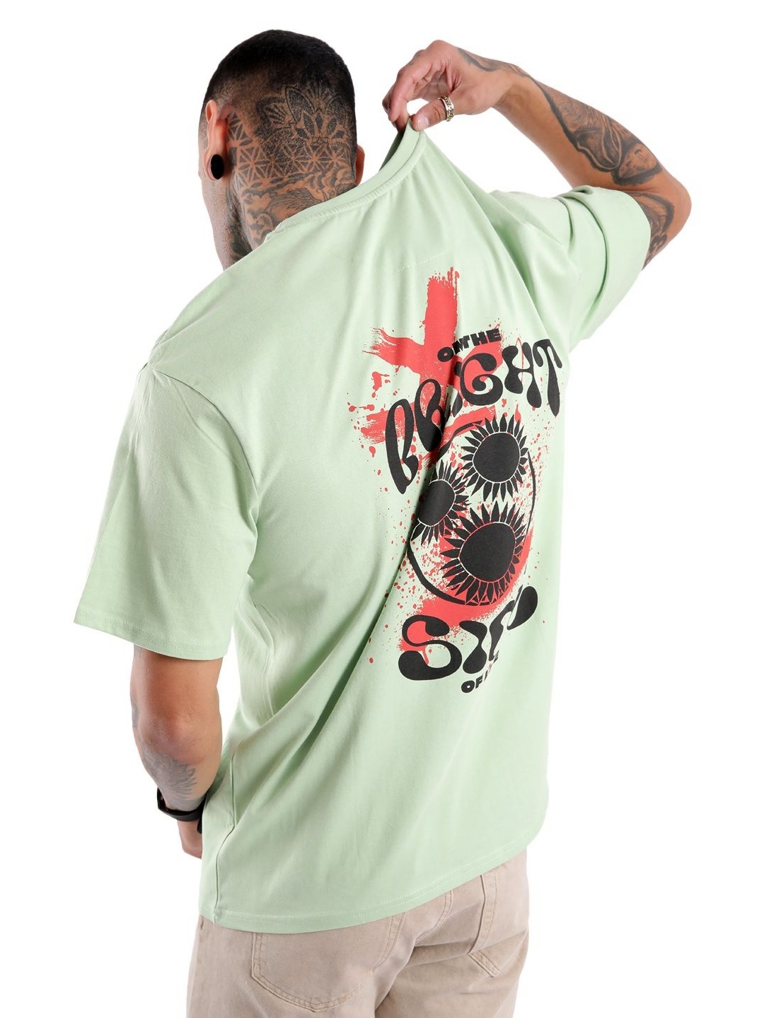 WROGN Bright Side Graphic Printed Drop-Shoulder Sleeves Slim Oversized Cotton T-shirt, Green
WROGN Bright Side Graphic Printed Drop-Shoulder Sleeves Slim Oversized Cotton T-shirt, Green