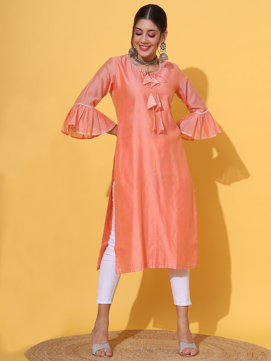 KALINI Women Paisley Embroidered Keyhole Neck Flared Sleeves Thread Work Kurta, Peach
KALINI Women Paisley Embroidered Keyhole Neck Flared Sleeves Thread Work Kurta, Peach