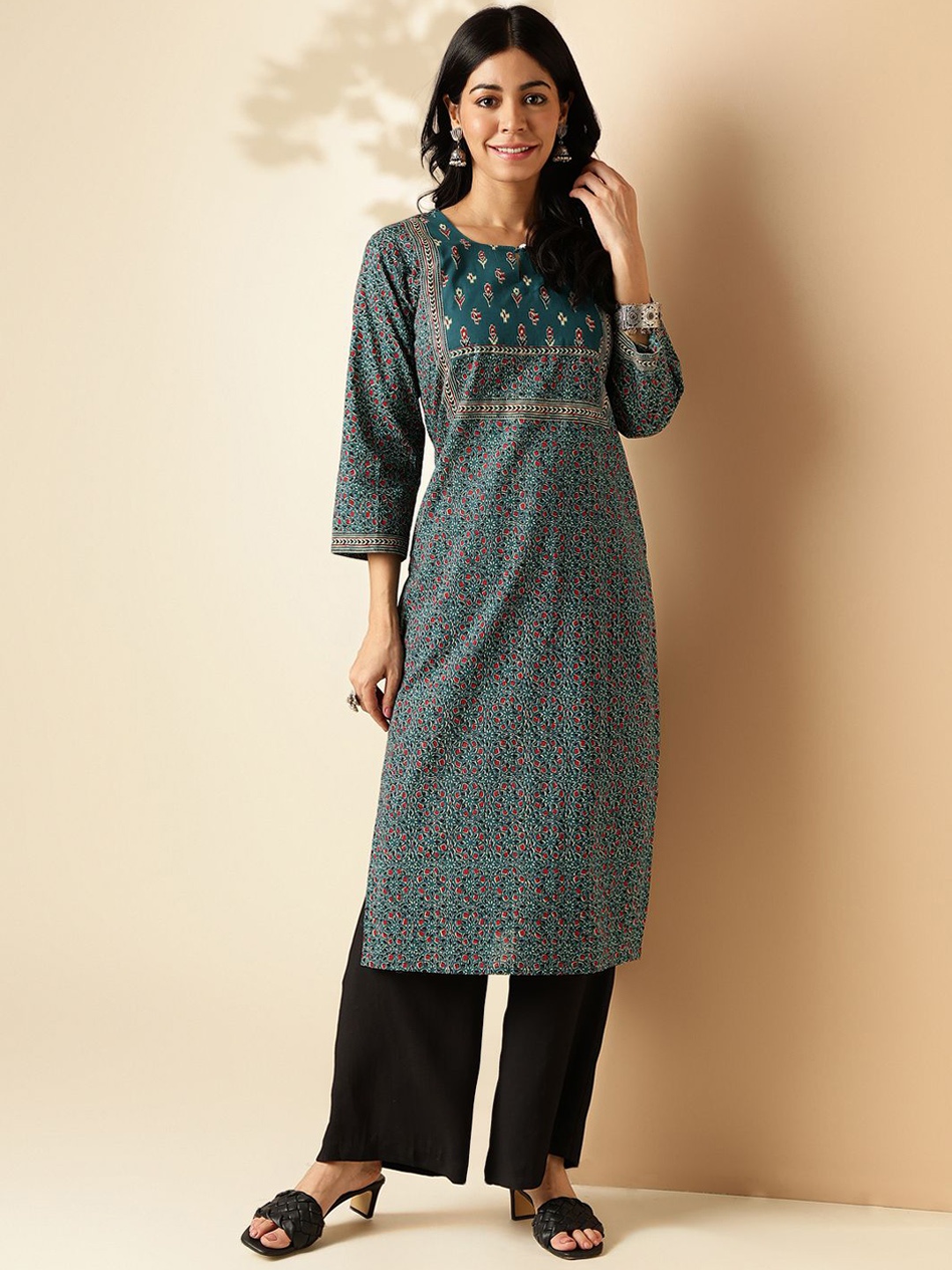 Vbuyz Women Geometric Printed Flared Sleeves Thread Work Floral Kurta, Turquoise blue
Vbuyz Women Geometric Printed Flared Sleeves Thread Work Floral Kurta, Turquoise blue