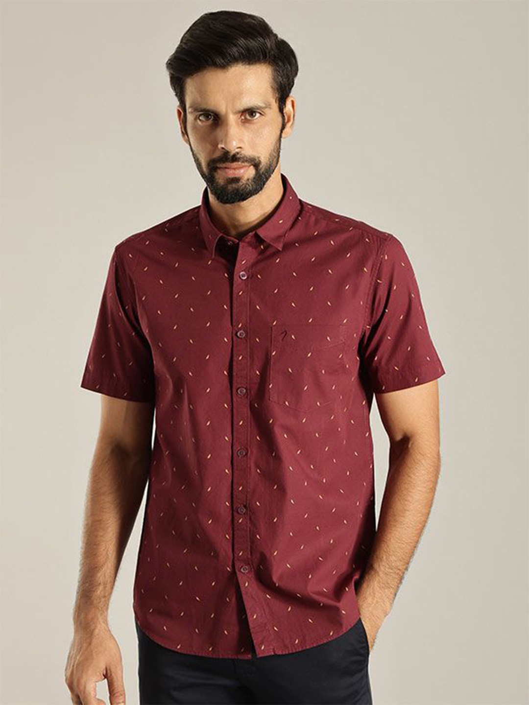 Indian Terrain Men India Slim Spread Collar Micro Ditsy Printed Slim Fit Casual Shirt, Maroon
Indian Terrain Men India Slim Spread Collar Micro Ditsy Printed Slim Fit Casual Shirt, Maroon