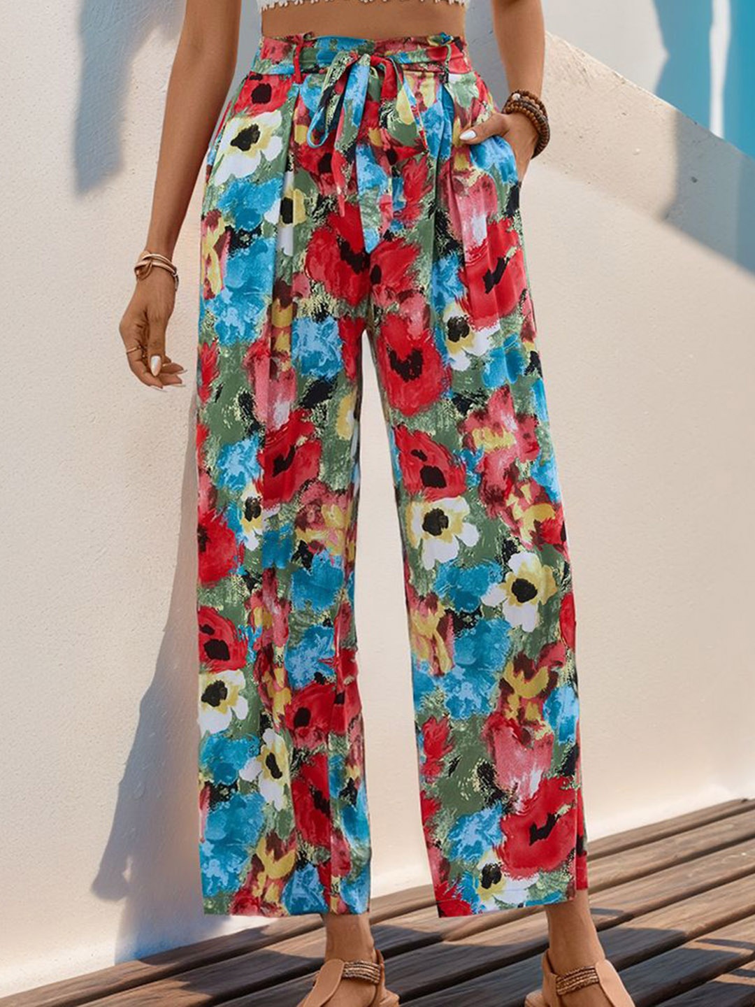 HERE&NOW Women Floral Printed Relaxed Straight Leg High-Rise Easy Wash Pleated Trousers, Multi
HERE&NOW Women Floral Printed Relaxed Straight Leg High-Rise Easy Wash Pleated Trousers, Multi