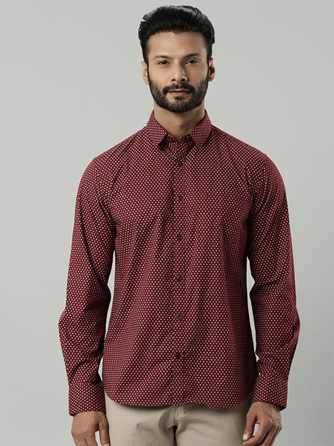 Indian Terrain Men India Slim Spread Collar Micro Ditsy Printed Slim Fit Casual Shirt, Maroon
Indian Terrain Men India Slim Spread Collar Micro Ditsy Printed Slim Fit Casual Shirt, Maroon