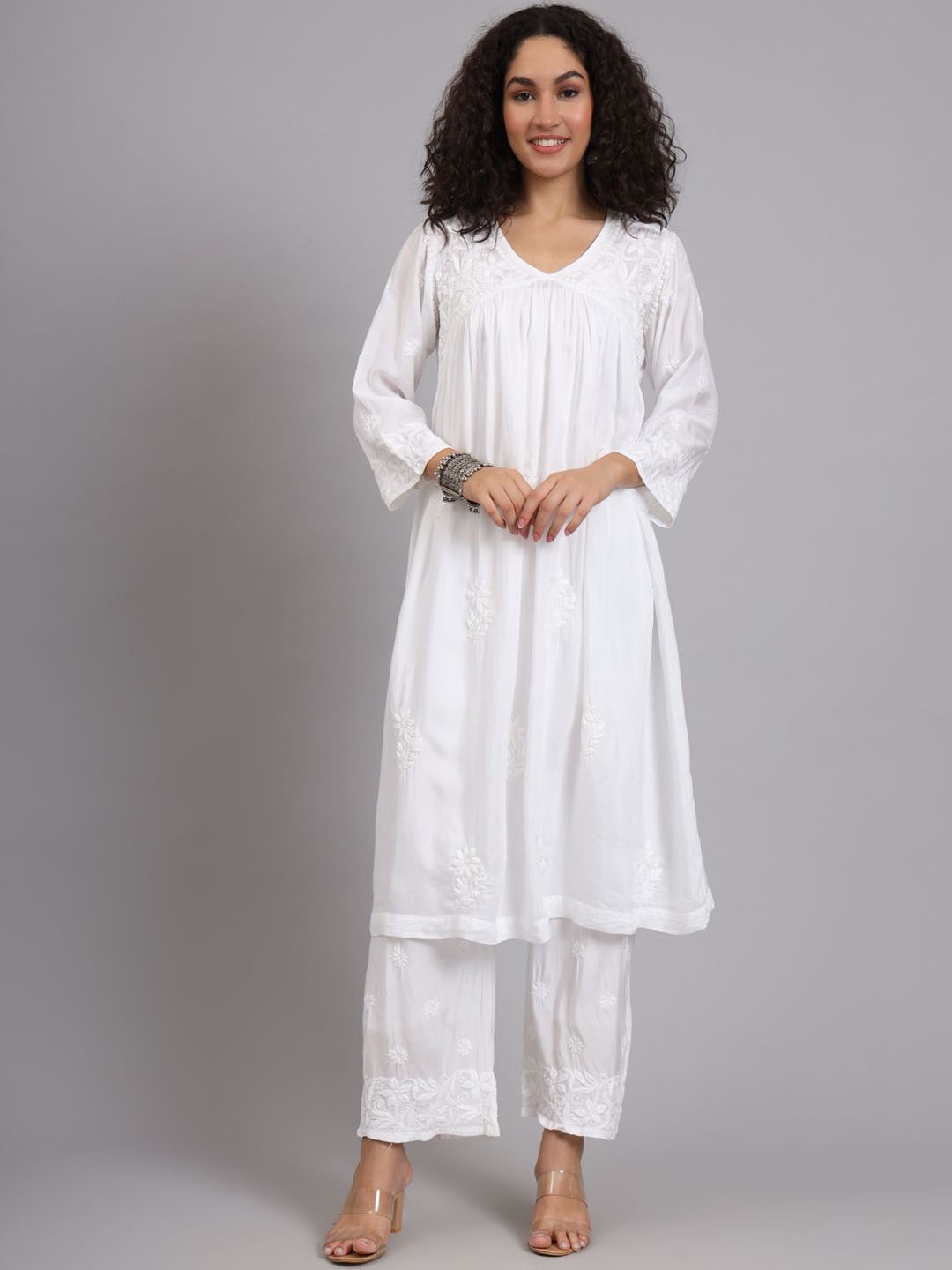The Chikan Label Women Embroidered Empire Thread Work Pure Cotton Kurta with Palazzos & With Dupatta, White
The Chikan Label Women Embroidered Empire Thread Work Pure Cotton Kurta with Palazzos & With Dupatta, White