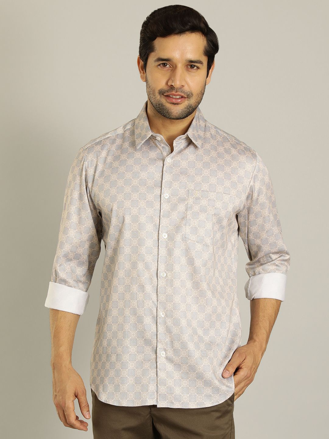 Indian Terrain Men India Slim Spread Collar Abstract Printed Cotton Slim Fit Casual Shirt, Blue
Indian Terrain Men India Slim Spread Collar Abstract Printed Cotton Slim Fit Casual Shirt, Blue