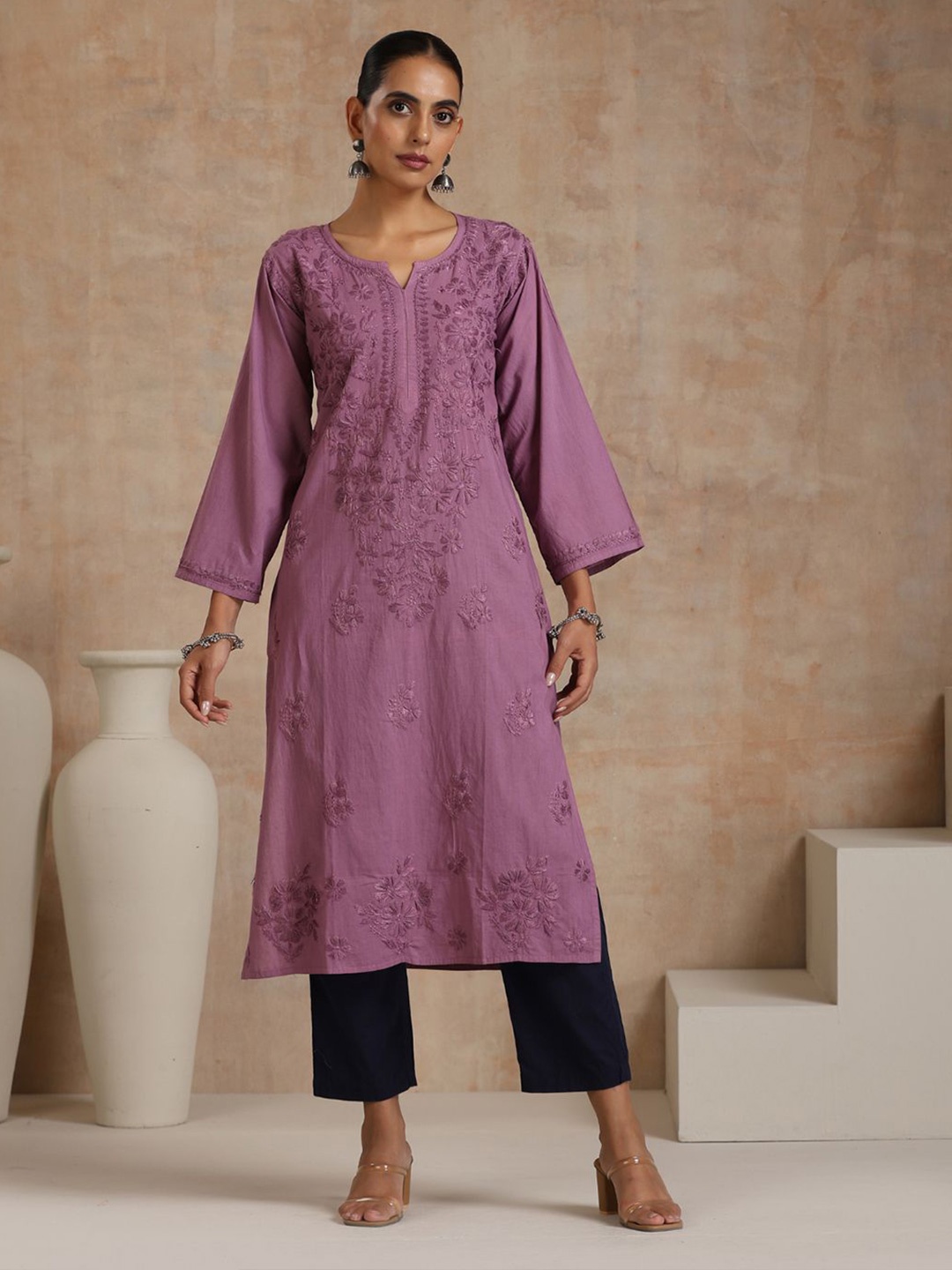 House of Chikankari Women Ethnic Motifs Printed Flared Sleeves Thread Work Kurta, Blue
House of Chikankari Women Ethnic Motifs Printed Flared Sleeves Thread Work Kurta, Blue