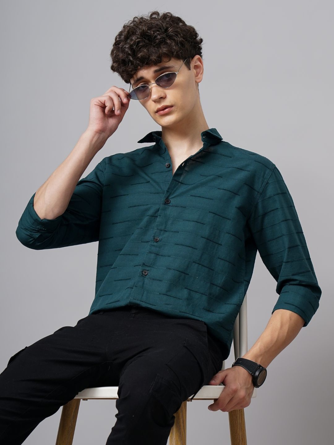 PAUL STREET Men Smart Skinny Fit Horizontal Stripes Opaque Printed Casual Shirt, Olive
PAUL STREET Men Smart Skinny Fit Horizontal Stripes Opaque Printed Casual Shirt, Olive