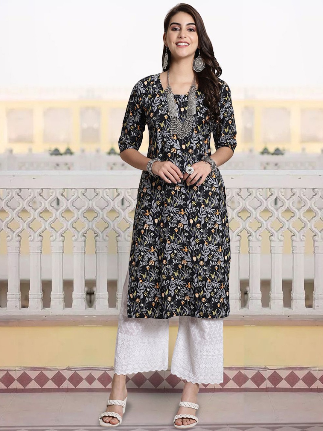 7Threads Women Ethnic Motifs Printed Keyhole Neck Sequinned Floral Crepe Kurta, Multi
7Threads Women Ethnic Motifs Printed Keyhole Neck Sequinned Floral Crepe Kurta, Multi