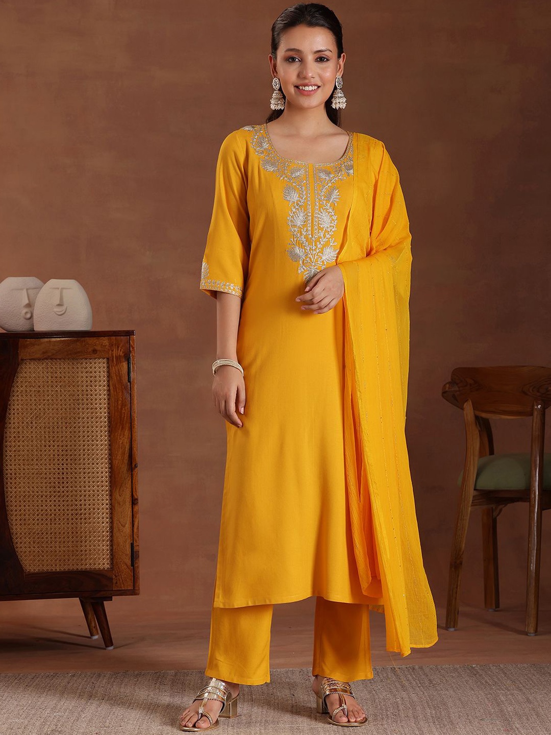 Libas Floral Embroidered Yoke Design Zari Straight Kurta with Trousers & Dupatta, Mustard
Libas Floral Embroidered Yoke Design Zari Straight Kurta with Trousers & Dupatta, Mustard