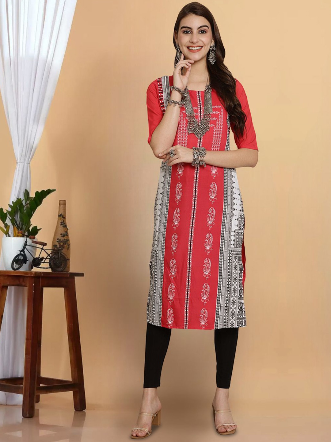 7Threads Women Embroidered Keyhole Neck Flared Sleeves Sequinned Floral Crepe Kurta, Multi
7Threads Women Embroidered Keyhole Neck Flared Sleeves Sequinned Floral Crepe Kurta, Multi