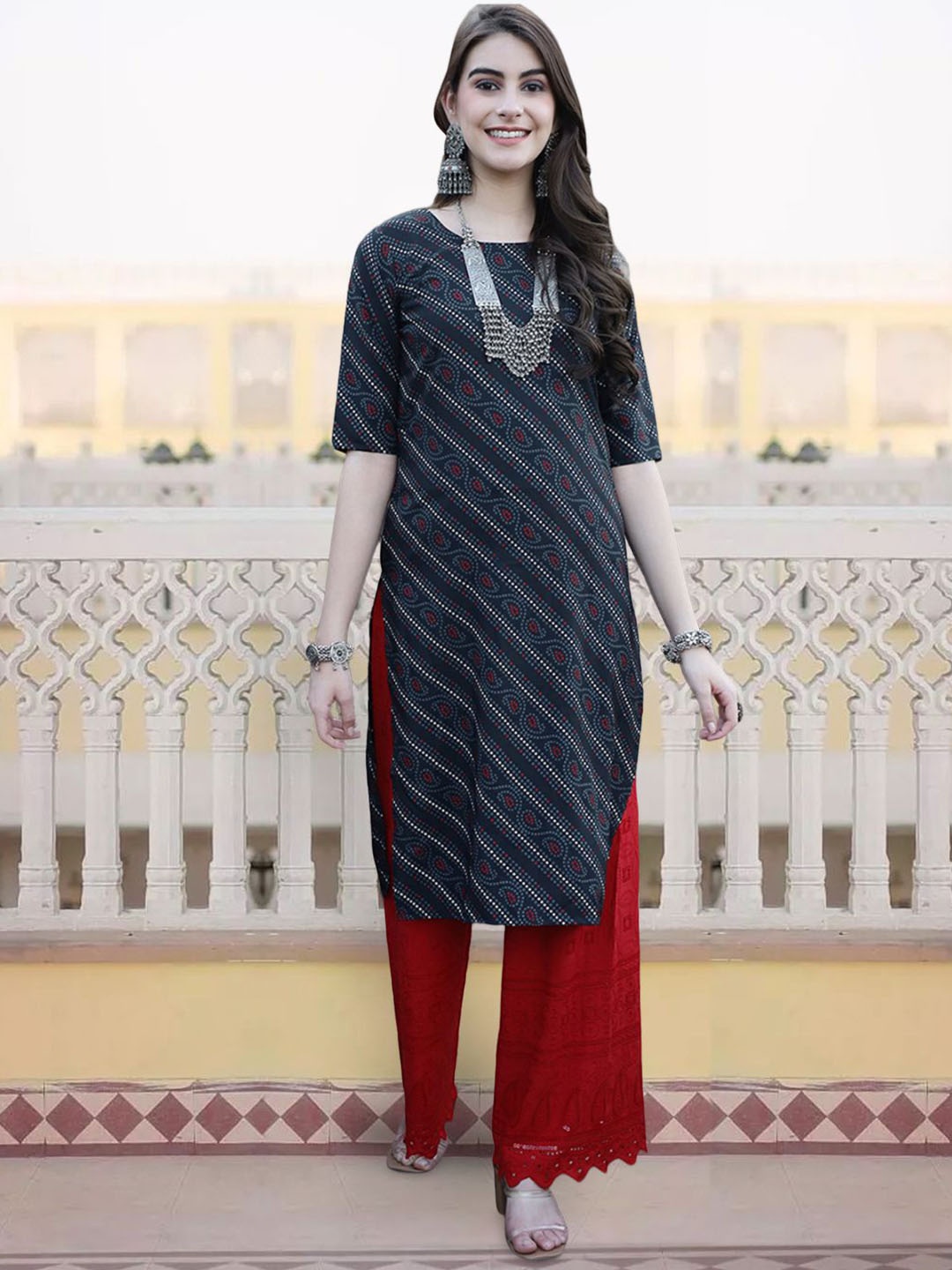 7Threads Women Geometric Checked Keyhole Neck Flared Sleeves Sequinned Floral Crepe Kurta, Multi
7Threads Women Geometric Checked Keyhole Neck Flared Sleeves Sequinned Floral Crepe Kurta, Multi