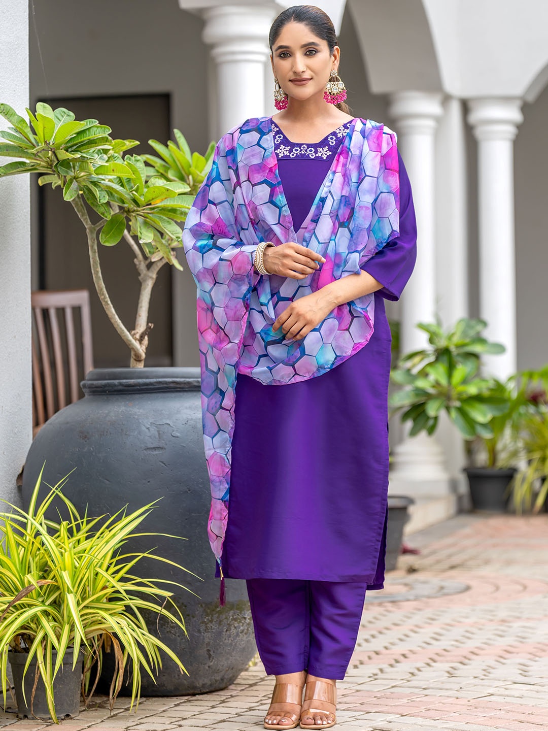 KALINI Women Floral Yoke Design Regular Thread Work Kurta with Trousers & With Dupatta, Purple
KALINI Women Floral Yoke Design Regular Thread Work Kurta with Trousers & With Dupatta, Purple