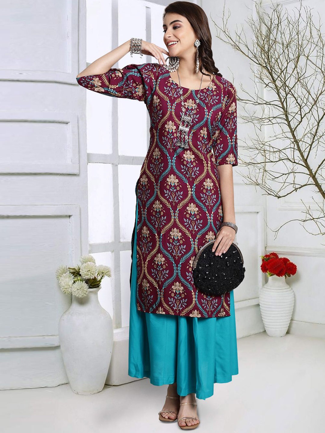 7Threads Women Geometric Dyed Keyhole Neck Flared Sleeves Mirror Work Floral Crepe Kurta, Multi
7Threads Women Geometric Dyed Keyhole Neck Flared Sleeves Mirror Work Floral Crepe Kurta, Multi