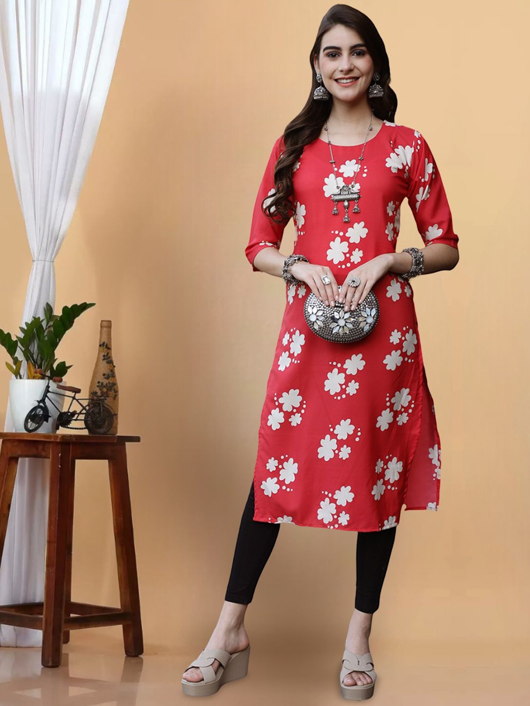 7Threads Women Floral Printed Keyhole Neck Flared Sleeves Thread Work Floral Crepe Kurta, Multi
7Threads Women Floral Printed Keyhole Neck Flared Sleeves Thread Work Floral Crepe Kurta, Multi