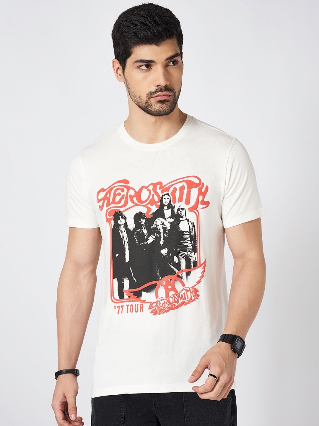 SF JEANS by Pantaloons Men Typography Printed Round Neck Cotton Slim Fit T-Shirt, White
SF JEANS by Pantaloons Men Typography Printed Round Neck Cotton Slim Fit T-Shirt, White