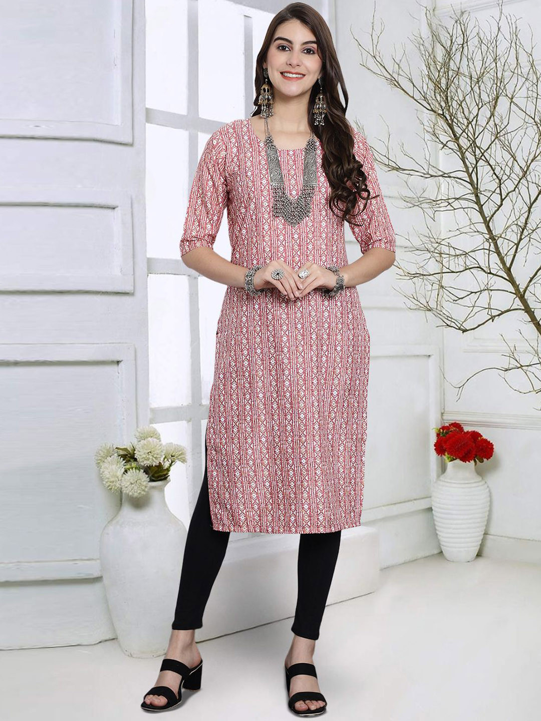 7Threads Women Geometric Keyhole Neck Thread Work Floral Crepe Kurta, Multi
7Threads Women Geometric Keyhole Neck Thread Work Floral Crepe Kurta, Multi