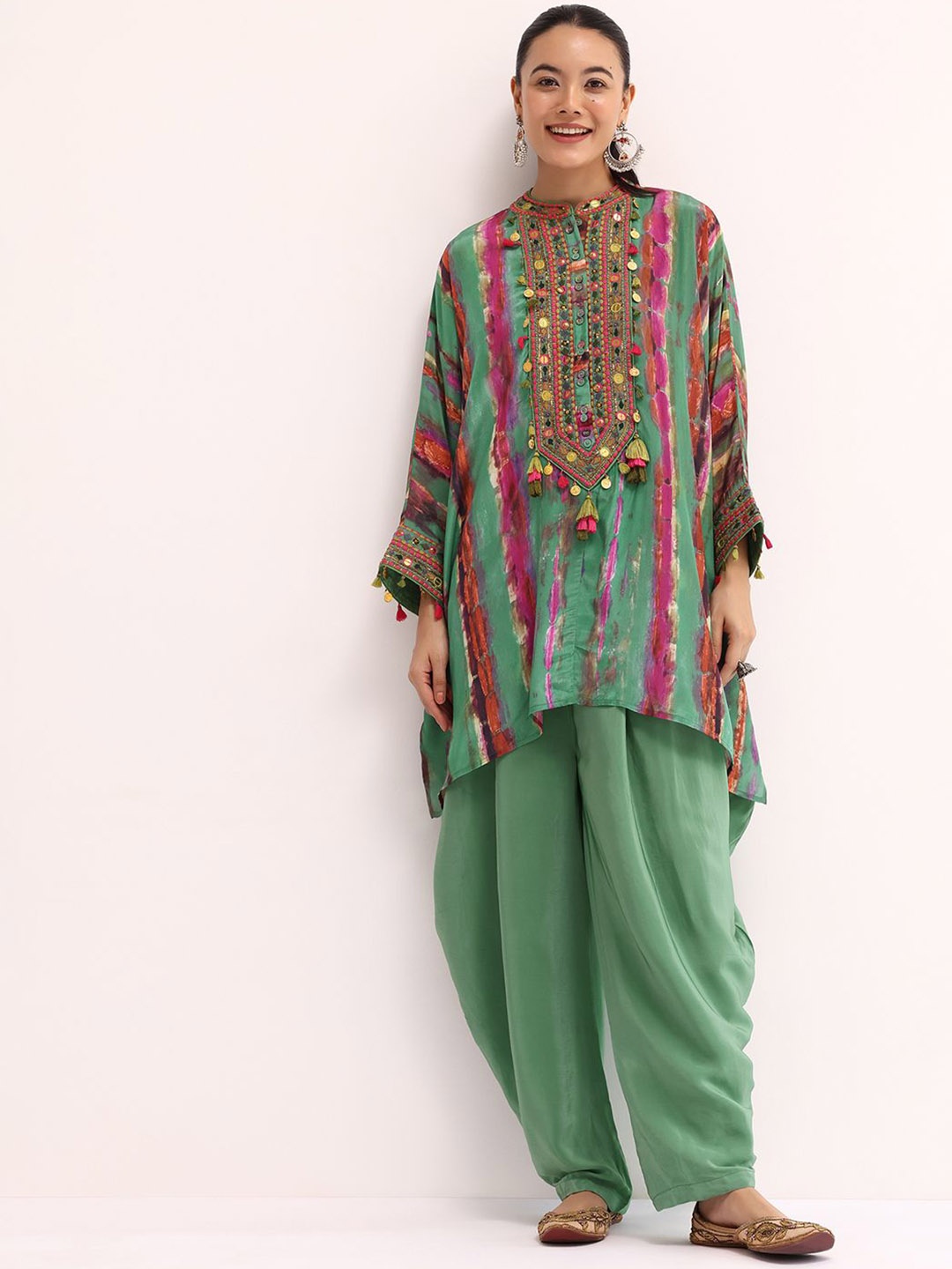 KALKI Fashion Abstract Printed Mandarin Collar Mirror Work Kaftan Kurti with Salwar, Green
KALKI Fashion Abstract Printed Mandarin Collar Mirror Work Kaftan Kurti with Salwar, Green
