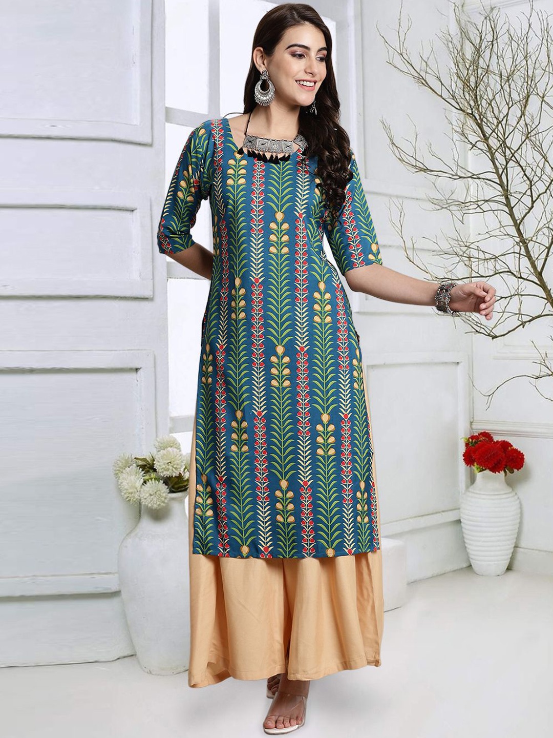 7Threads Women Geometric Striped Keyhole Neck Cold-Shoulder Sleeves Sequinned Floral Crepe Kurta, Multi
7Threads Women Geometric Striped Keyhole Neck Cold-Shoulder Sleeves Sequinned Floral Crepe Kurta, Multi