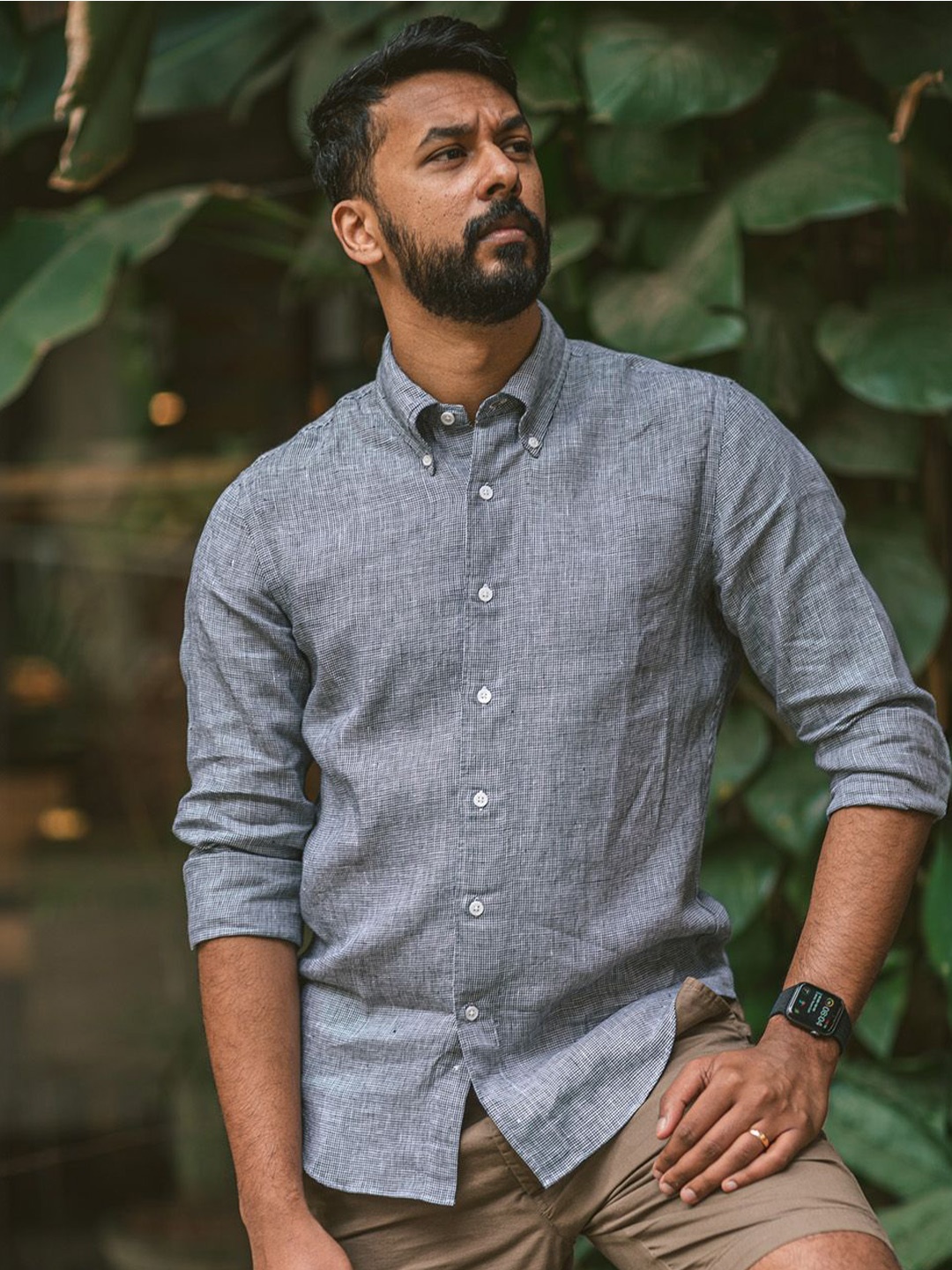 Monks of Method Men Classic Button-Down Collar Solid Linen Slim Fit Casual Shirt, Grey
Monks of Method Men Classic Button-Down Collar Solid Linen Slim Fit Casual Shirt, Grey