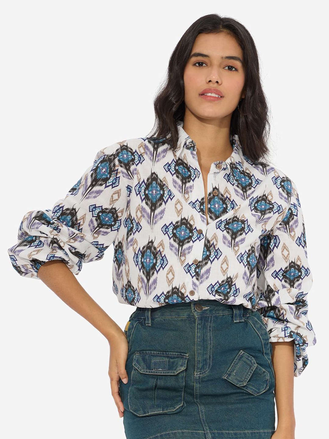 The Souled Store Women Spread Collar Abstract Printed Cotton Oversized Casual Shirt, White
The Souled Store Women Spread Collar Abstract Printed Cotton Oversized Casual Shirt, White