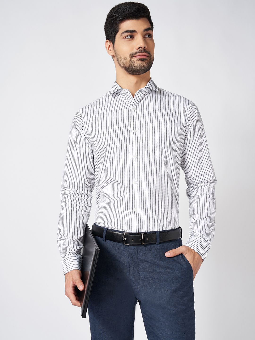 Peregrine by Pantaloons Men Spread Collar Striped Cotton Slim Fit Formal Shirt, Off white
Peregrine by Pantaloons Men Spread Collar Striped Cotton Slim Fit Formal Shirt, Off white