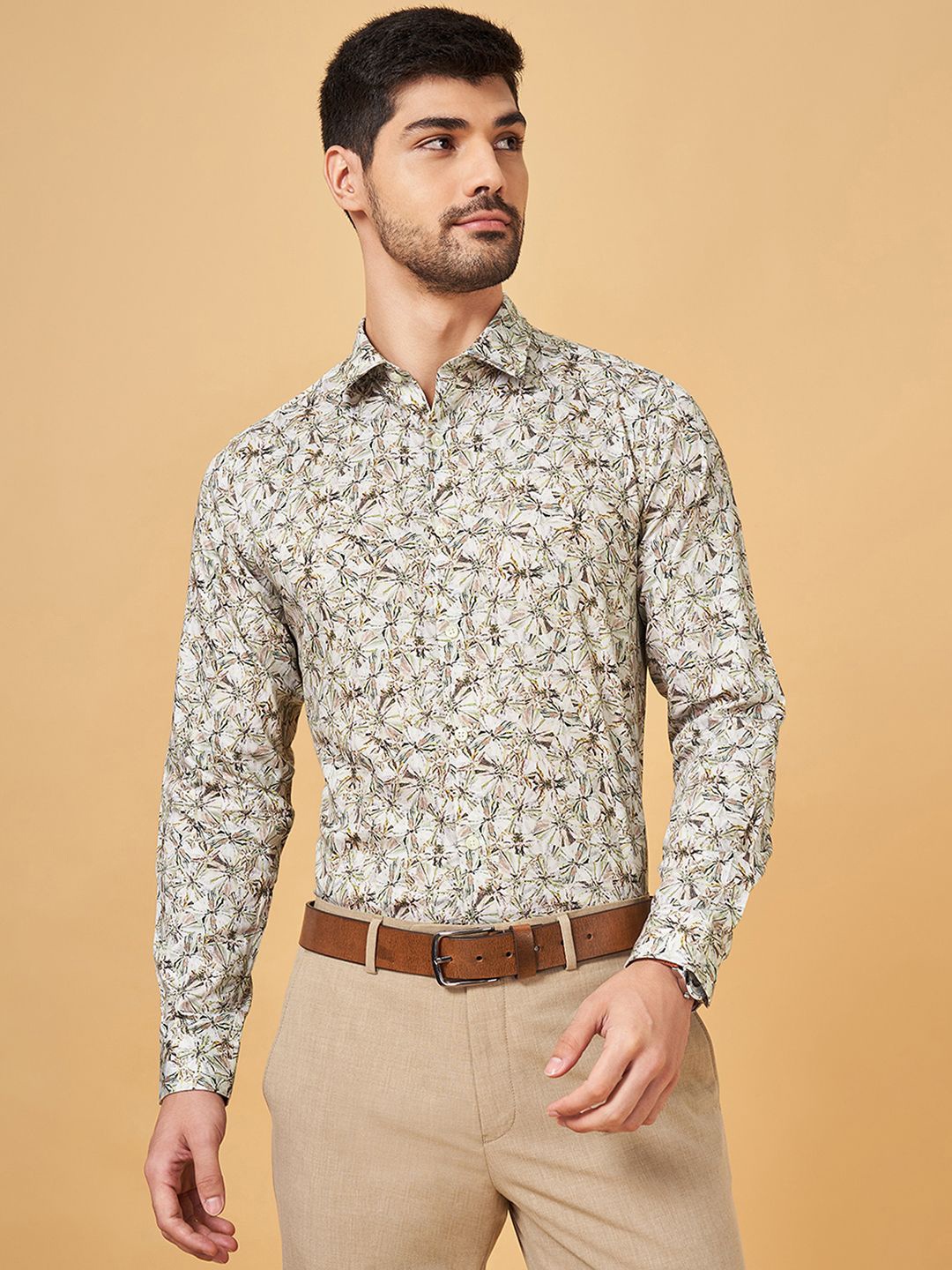 Peregrine by Pantaloons Men Spread Collar Floral Printed Cotton Slim Fit Party Shirt, Olive
Peregrine by Pantaloons Men Spread Collar Floral Printed Cotton Slim Fit Party Shirt, Olive